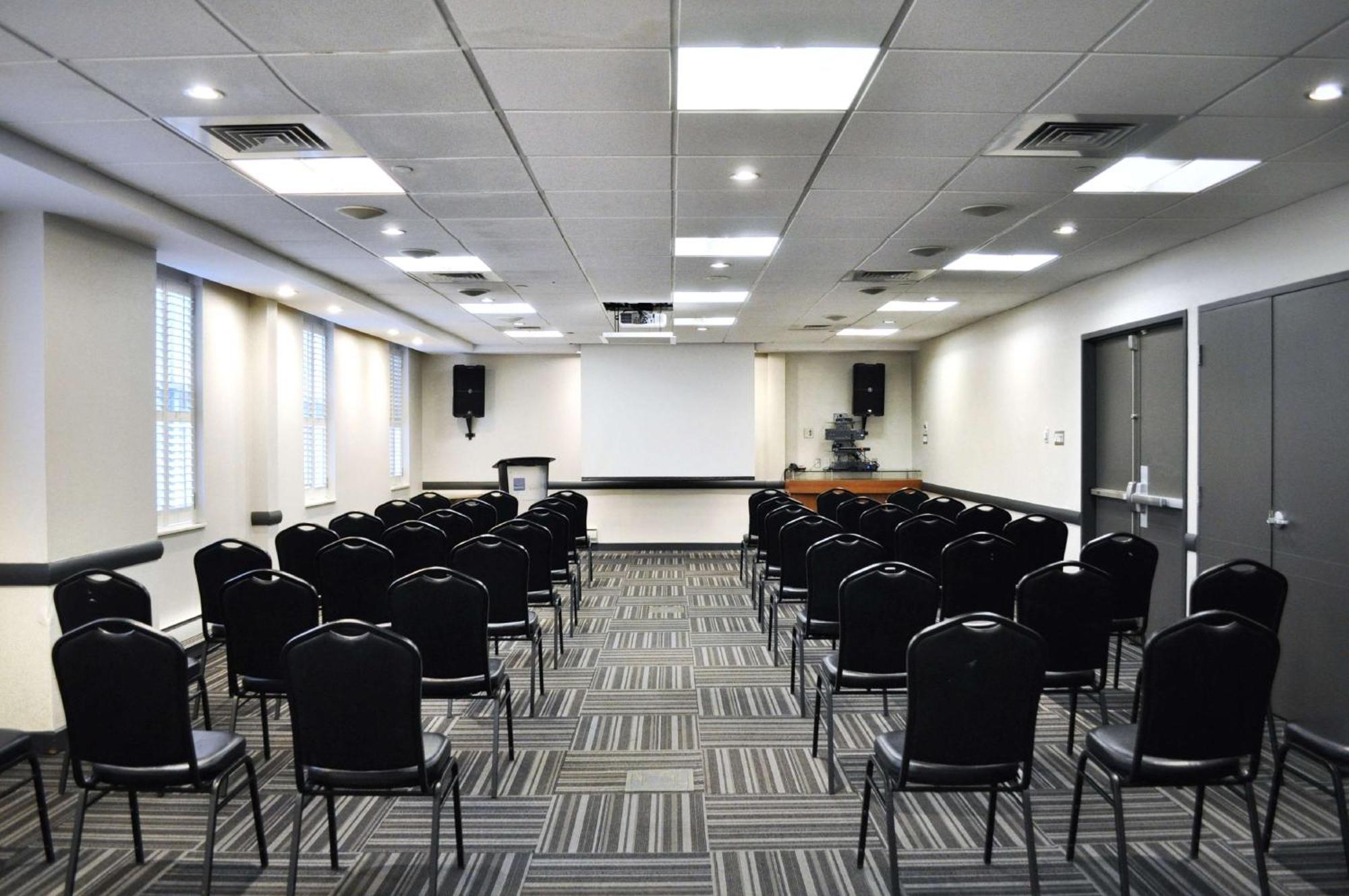 Doubletree By Hilton Ottawa Downtown Otel Dış mekan fotoğraf