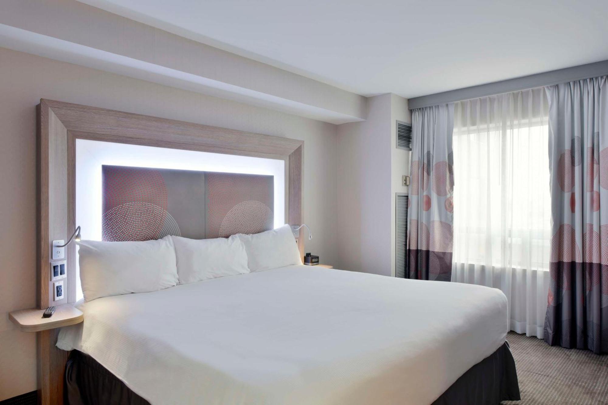 Doubletree By Hilton Ottawa Downtown Otel Dış mekan fotoğraf